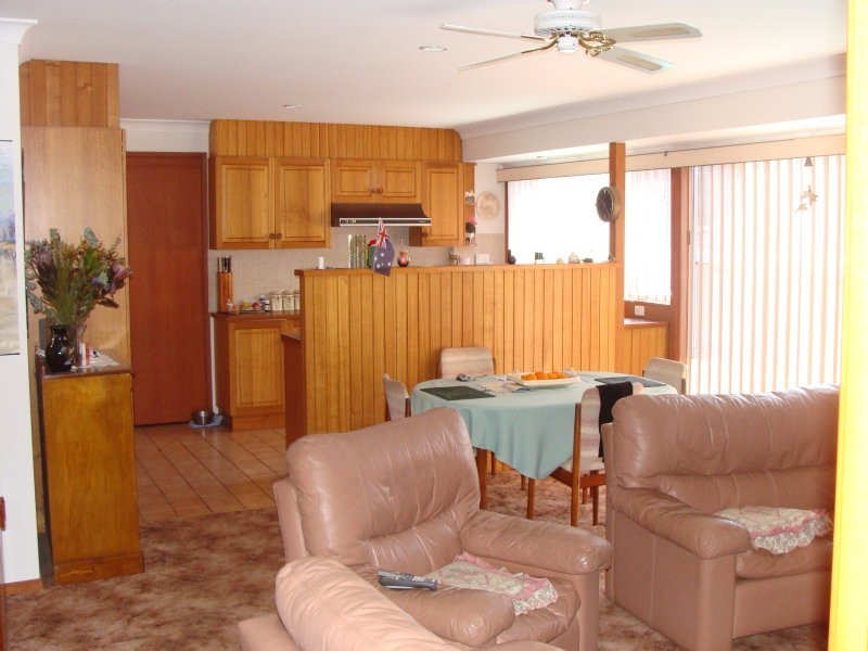 2 Westbourne Drive, Nowra NSW 2541