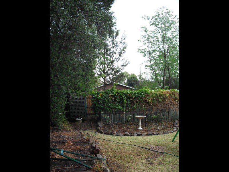 11 Sampson Crescent, Bomaderry NSW 2541