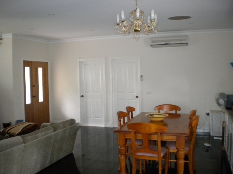 30 Brinawarr Street, Bomaderry NSW 2541