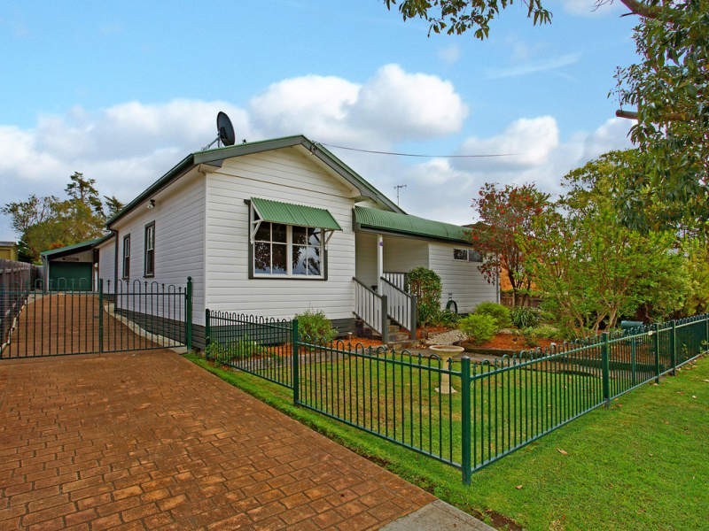 143 Shoalhaven Street, Nowra NSW 2541