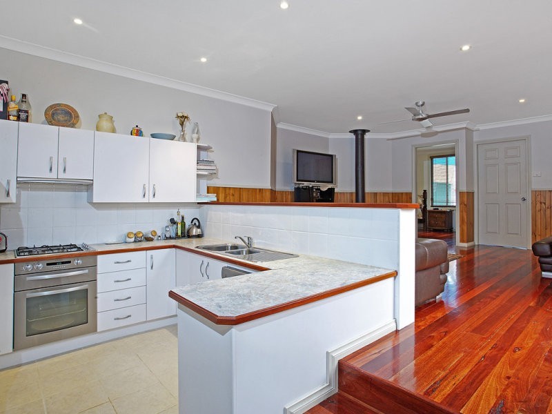 143 Shoalhaven Street, Nowra NSW 2541