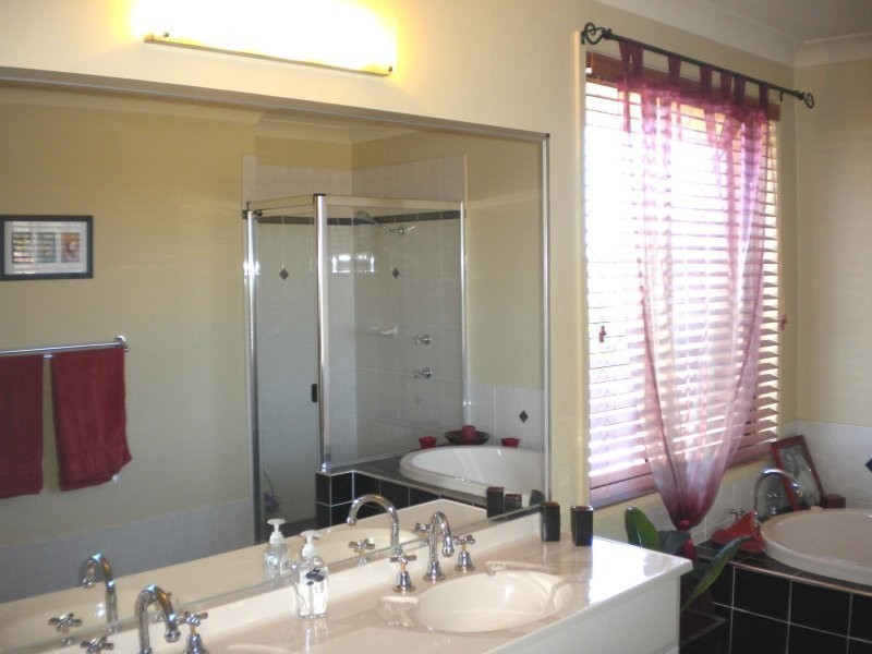 21 Royal Street, Worrigee NSW 2540