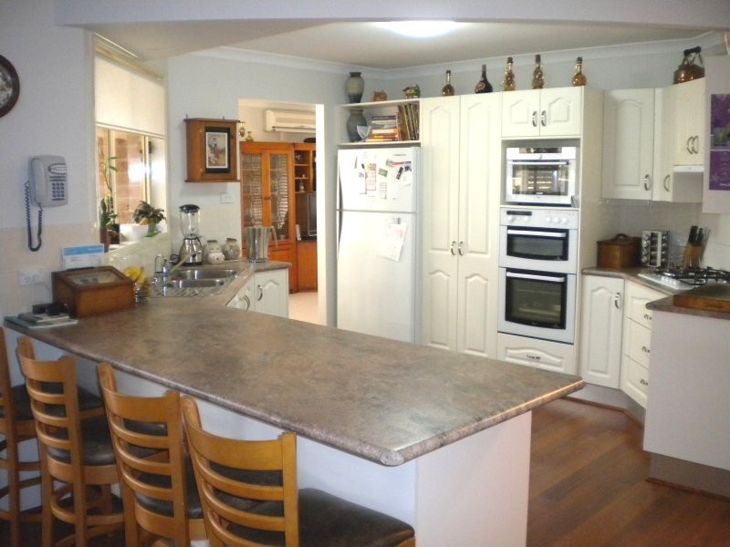15 Oval Drive, Shoalhaven Heads NSW 2535