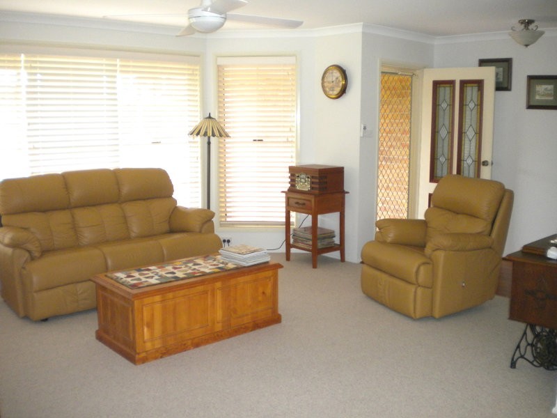 15 Oval Drive, Shoalhaven Heads NSW 2535