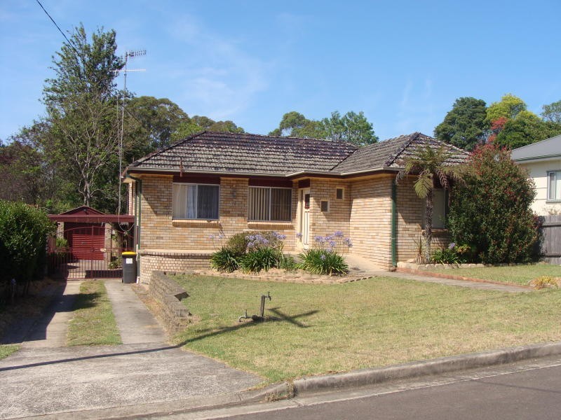 54 Birriley Street, Bomaderry NSW 2541