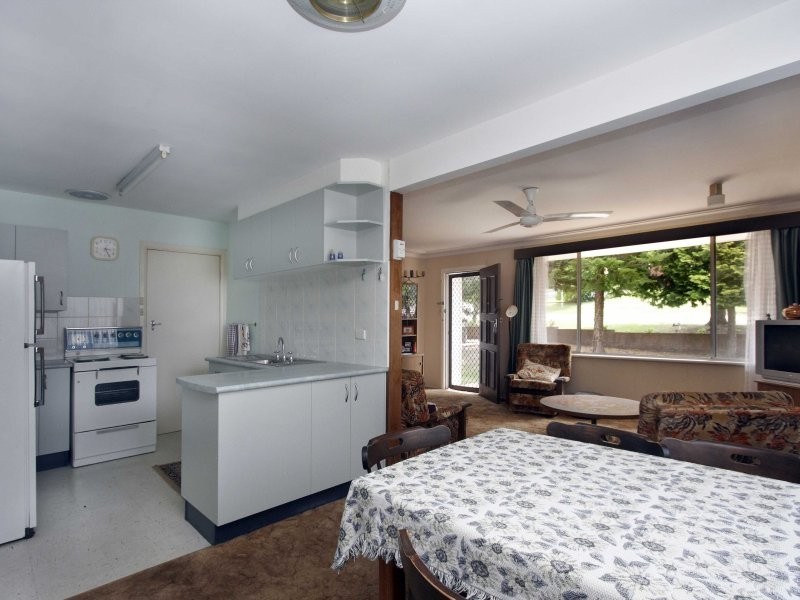 160 Wallace Street, Nowra NSW 2541
