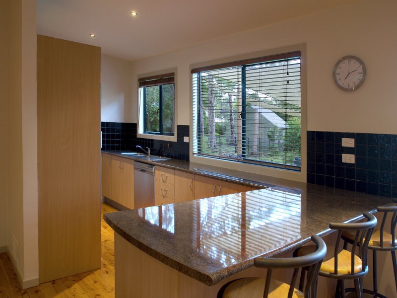 13 Flora Street, Sanctuary Point NSW 2540