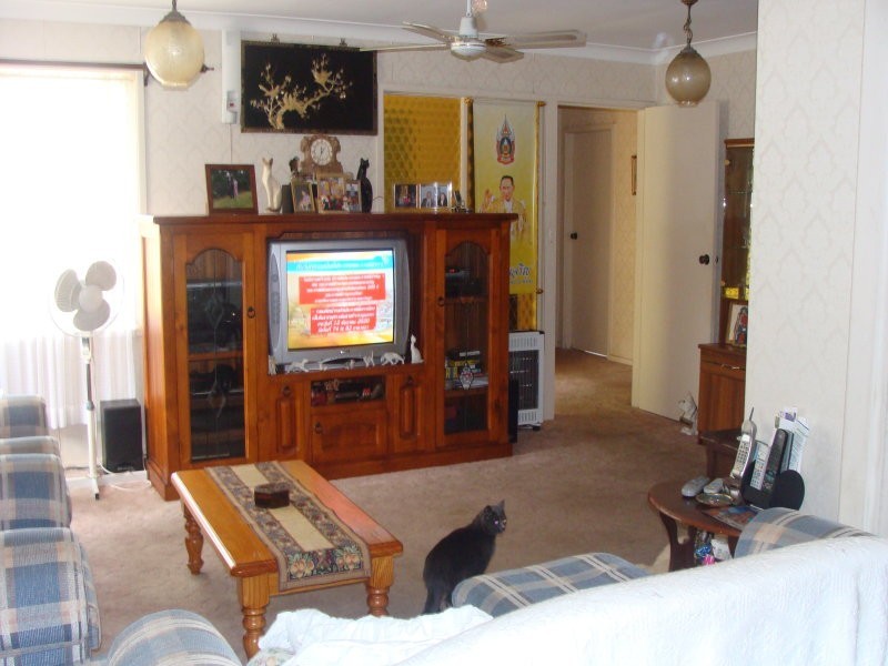 1 Mulgen Crescent, Bomaderry NSW 2541