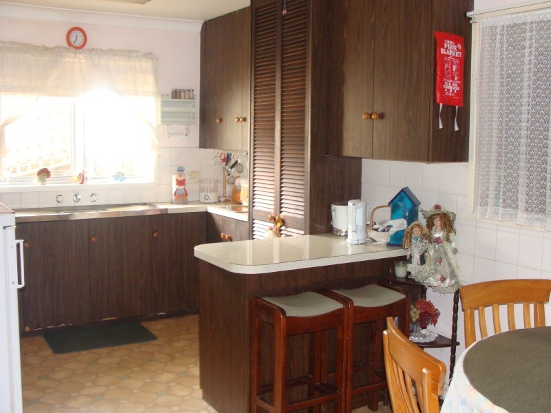 1 Mulgen Crescent, Bomaderry NSW 2541