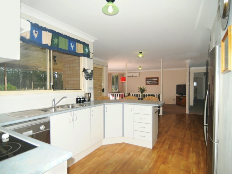 63 Timber Ridge Drive, Nowra Hill NSW 2540