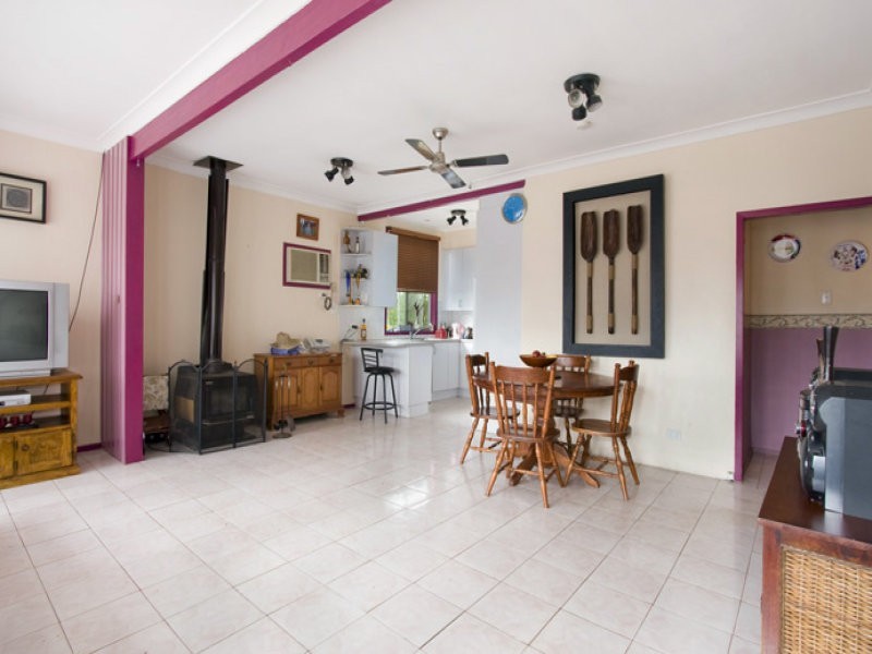357 Princes Highway, Bomaderry NSW 2541