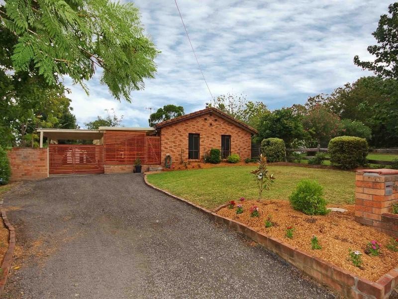 60 Main Road, Cambewarra NSW 2540