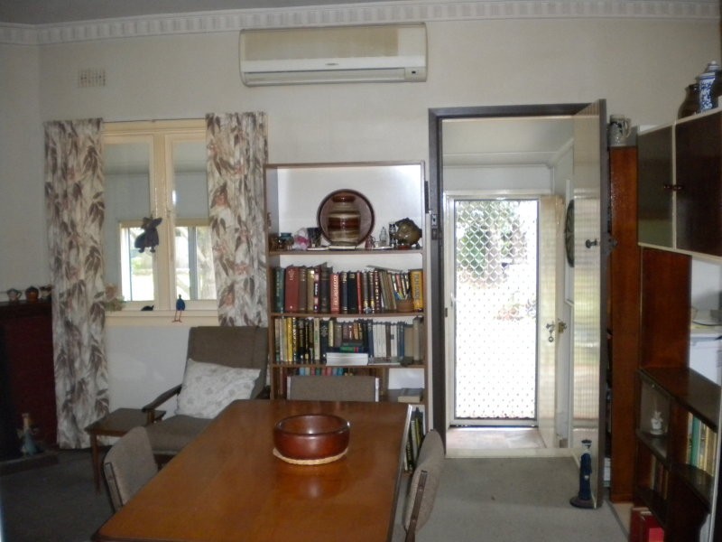 8 Hollands Road, Nowra NSW 2541