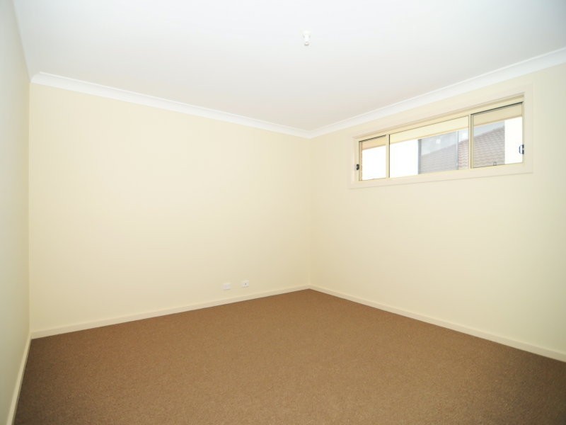 16 Royal Street, Worrigee NSW 2540