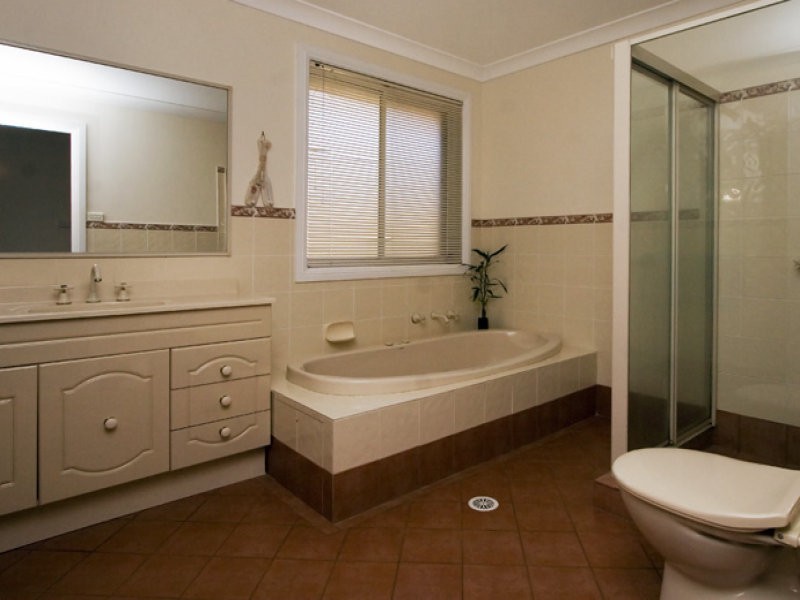 14 Magnolia Grove, Bomaderry NSW 2541