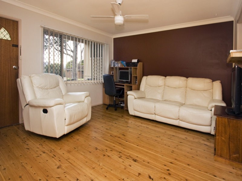 26 Edwards Avenue, Bomaderry NSW 2541