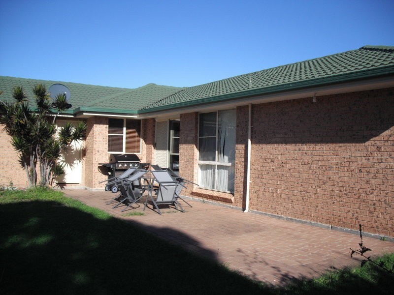 6 St James Crescent, Worrigee NSW 2540