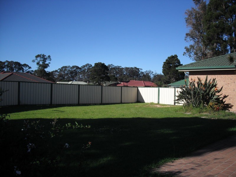 6 St James Crescent, Worrigee NSW 2540