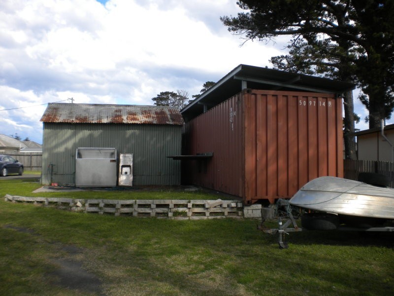 11 West Street, Greenwell Point NSW 2540