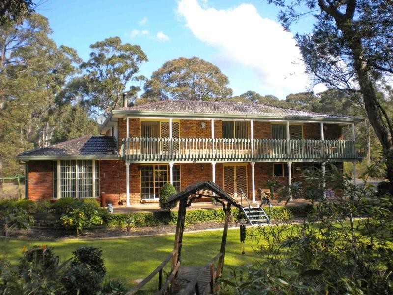 16 Linnane Street, Falls Creek NSW 2540