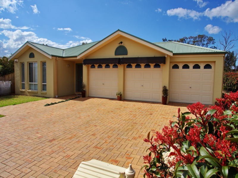 2 Burradoo Crescent, Worrigee NSW 2540