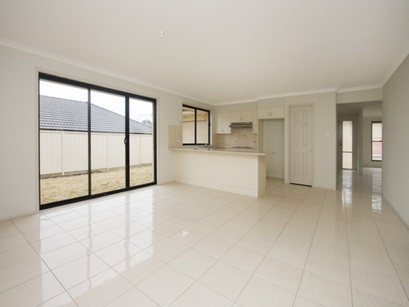 12 Warrigal Street, Worrigee NSW 2540