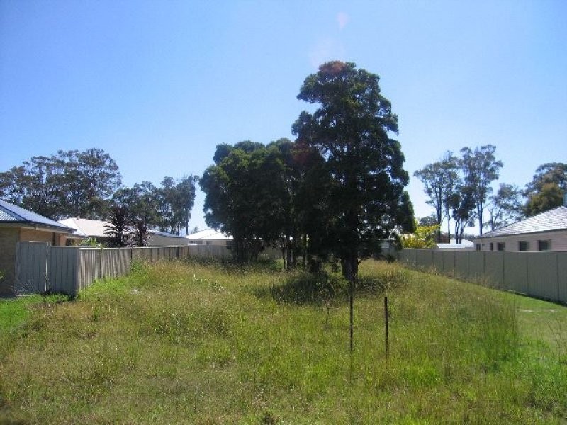 12 Lacebark Grove, Worrigee NSW 2540