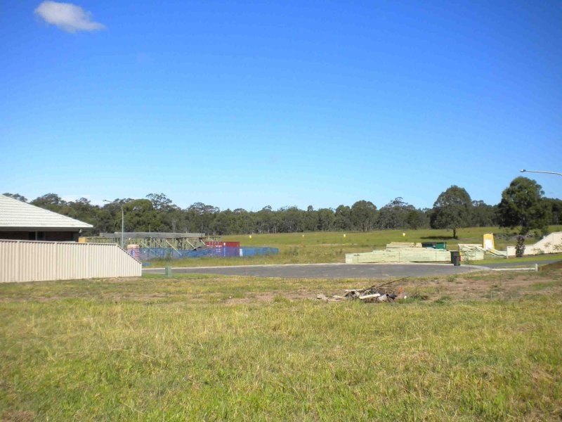 16 Barbata Grove, Worrigee NSW 2540