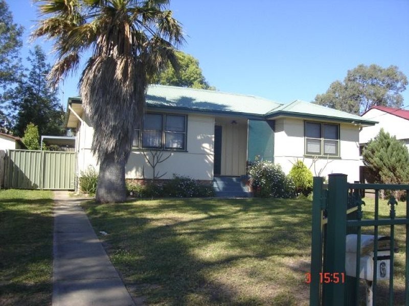6 Knapp Avenue, Nowra NSW 2541