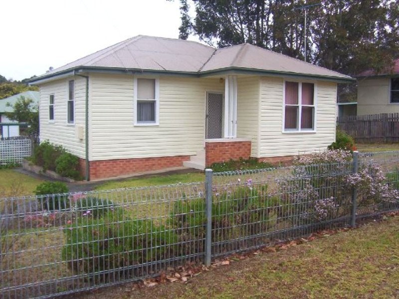 92 St Anne St, Nowra NSW 2541