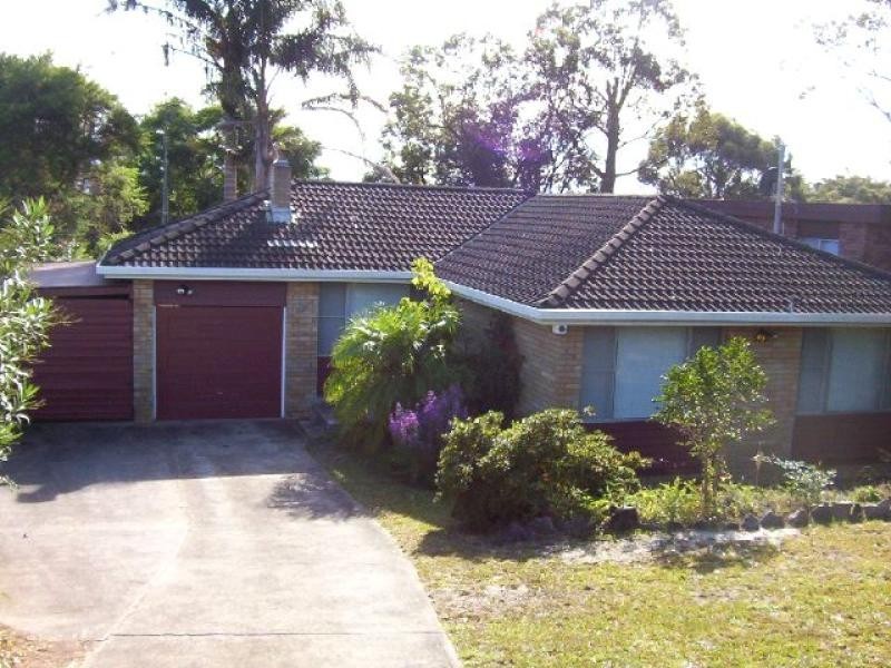 17 Elder Crescent, Nowra NSW 2541