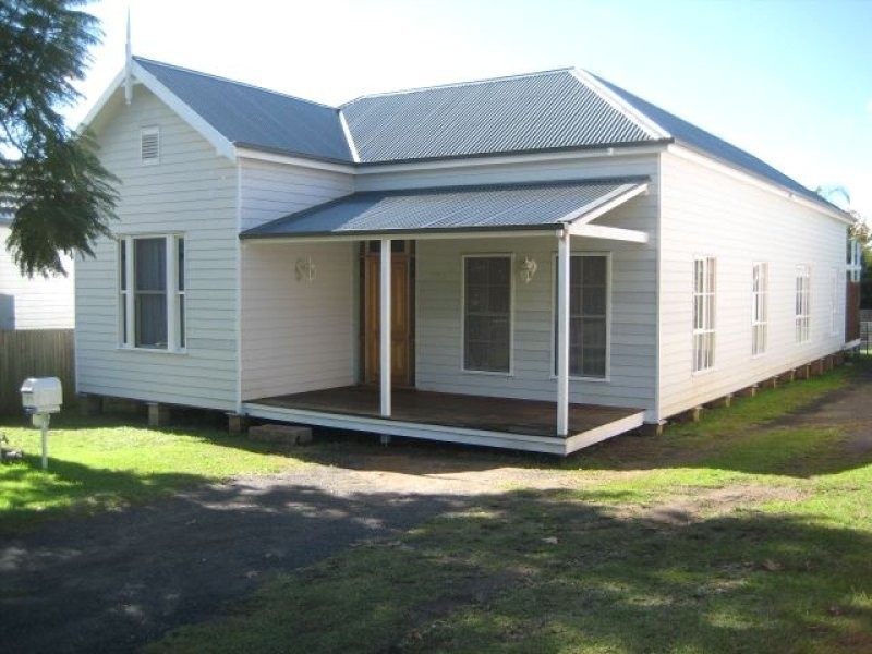 126 Osborne Street, Nowra NSW 2541