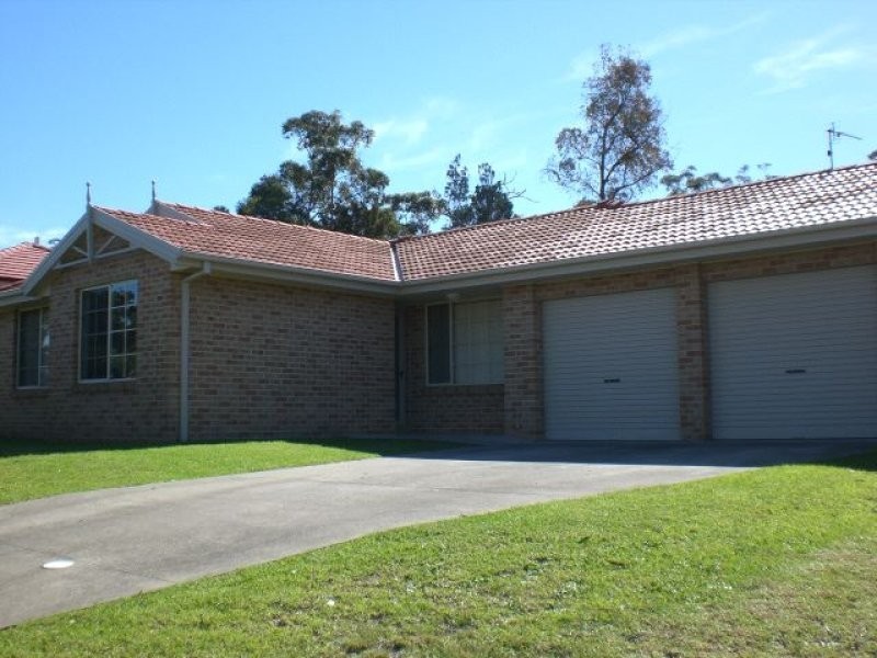 40 Lydon Crescent, West Nowra NSW 2541
