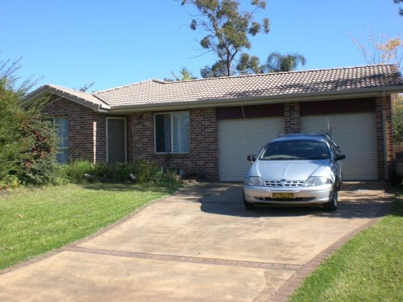 89 Lyndhurst Drive, Bomaderry NSW 2541