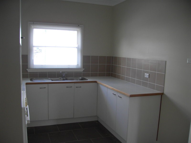 95 Moss Street, Nowra NSW 2541