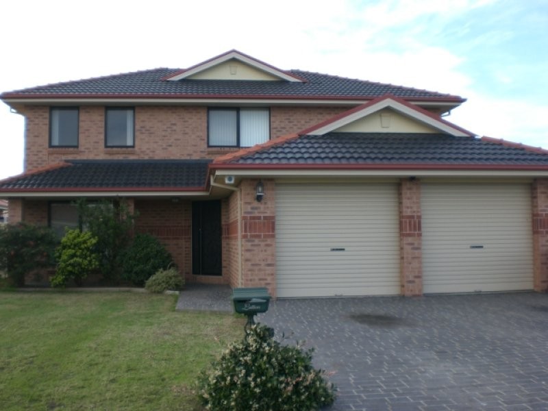 23 Guinea Flower Crescent, Worrigee NSW 2540