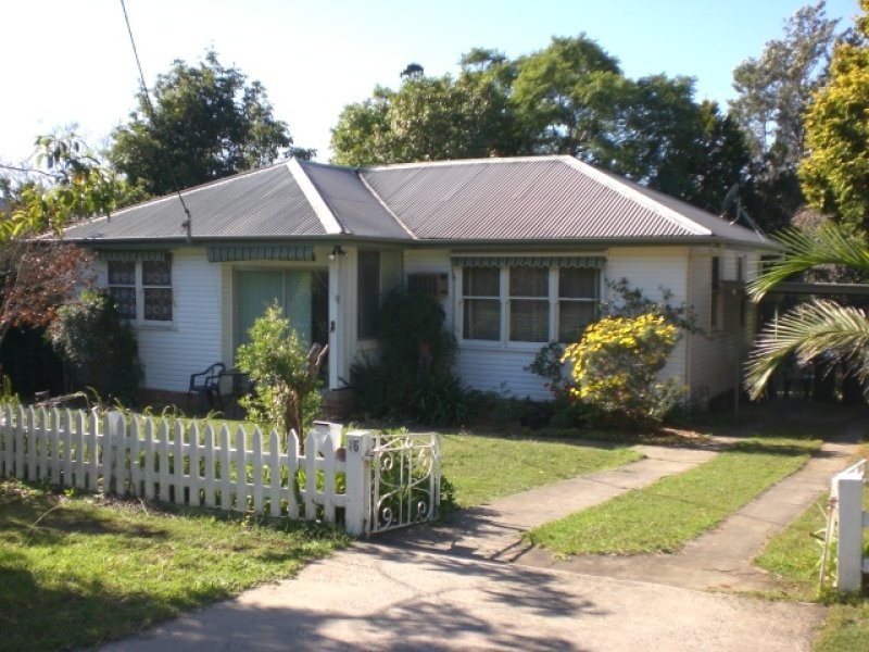 16 WEST STREET, Nowra NSW 2541
