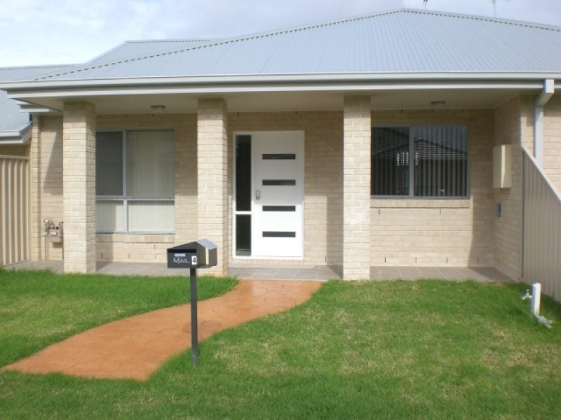 4 EBONY LINK, Worrigee NSW 2540