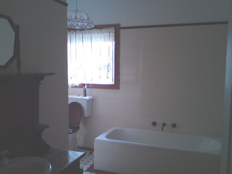 90 Hillcrest Avenue, South Nowra NSW 2541