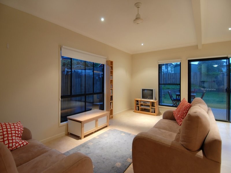 3 Fourteenth Ave, Kedron QLD 4031