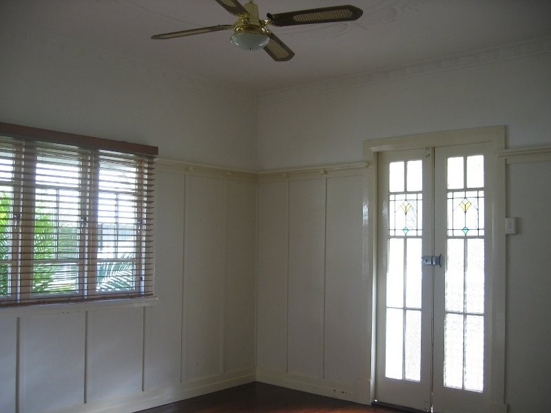 29 Tenth Ave, Windsor QLD 4030