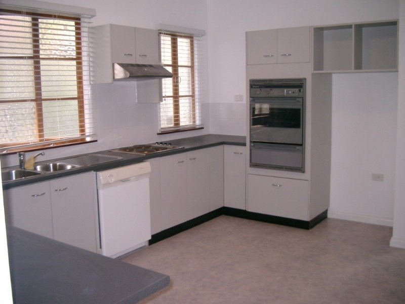 80 Glen Retreat Road, Mitchelton QLD 4053