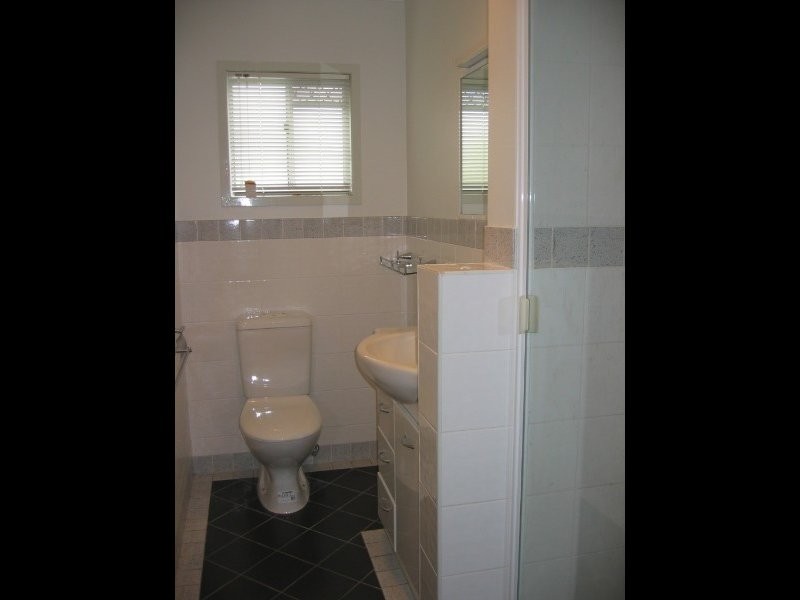 5 Thomas Street, Grange QLD 4051