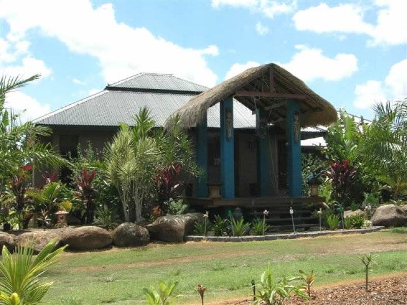 12 Daniel Close, Etty Bay QLD 4858