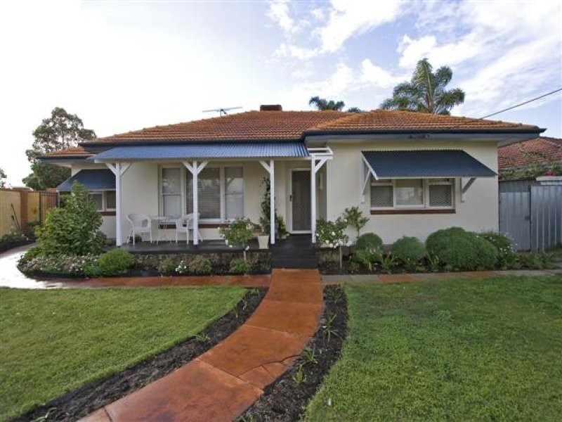 306 Flinders Street, Nollamara WA 6061