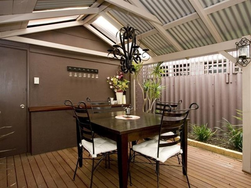 306 Flinders Street, Nollamara WA 6061