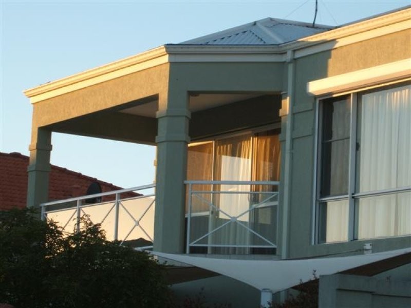 24 Crest Avenue, Mount Pleasant WA 6153