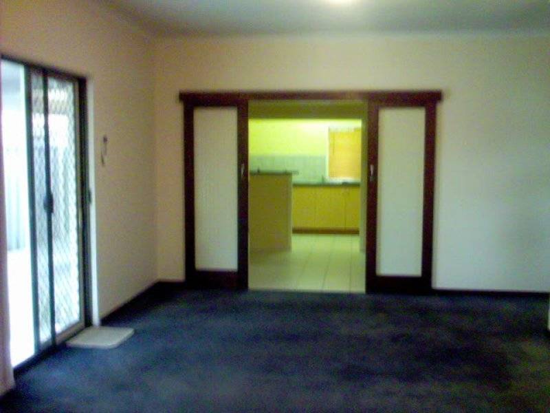 6 Sussex St, Nollamara WA 6061