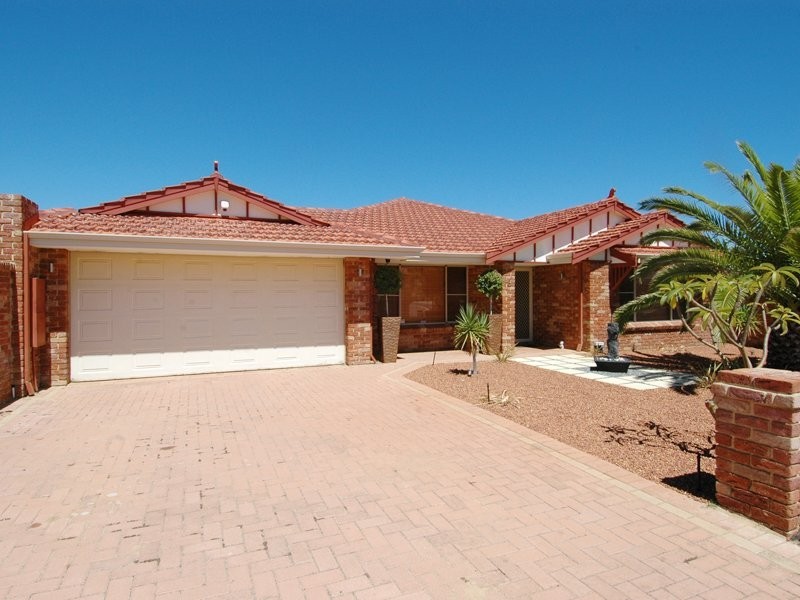 8 Shoalwater Parkway, Iluka WA 6028