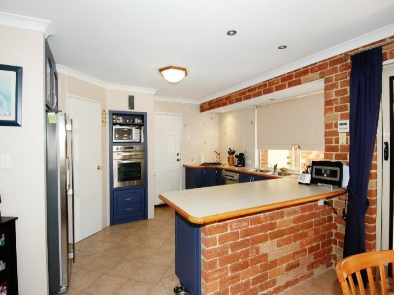 8 Shoalwater Parkway, Iluka WA 6028